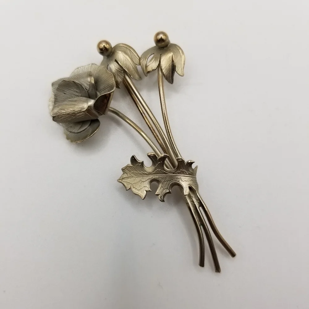 GioVanni Di Rocco Silver Tone Metal Wild Flower Pin Brooch Realistic Signed 70s